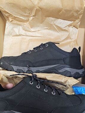 Size 12 Brand New Keen Mens Targhee III Oxford